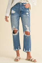 Load image into Gallery viewer, Online Annie Wear Distressed Raw Hem Cropped Jeans
