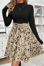 Load image into Gallery viewer, Online Black Ribbed Knit Patchwork Printed Belted A-line Dress

