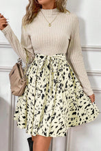 Load image into Gallery viewer, Online Black Ribbed Knit Patchwork Printed Belted A-line Dress
