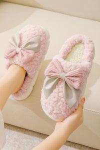 Online Camel Contrast Bowknot Applique Plush Winter Slippers (Bow Colors May Differ by Batch)