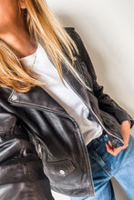 Load image into Gallery viewer, Online Black PU Leather Lapel Collar Zipper Jacket
