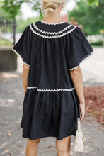 Load image into Gallery viewer, Online Black Contrast Ricrac Trim Short Sleeve V Neck Loose Mini Dress
