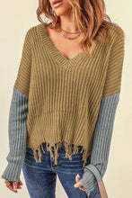 Load image into Gallery viewer, Gray Hollow-out Distressed Tassels Sweater
