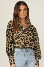 Load image into Gallery viewer, Leopard Print Bubble Long Sleeve Button-up Shirt
