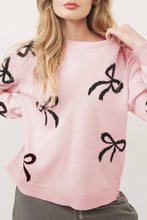 Load image into Gallery viewer, Online Light Pink Bow Pattern Knitted Loose Fit Sweater
