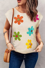 Load image into Gallery viewer, White Flower Crochet Round Neck Knitted Top
