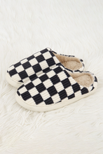 Load image into Gallery viewer, Online Black Checkered Print Ribbed Plush Lined Winter Slippers
