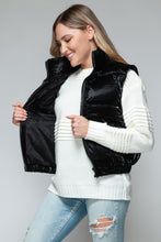 Load image into Gallery viewer, Online Snobbish Fine Fur Lining Quilted Vest
