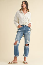 Load image into Gallery viewer, Online Annie Wear Distressed Raw Hem Cropped Jeans
