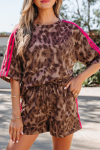 Load image into Gallery viewer, Brown Contrast Striped Accent Leopard

