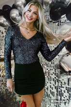 Load image into Gallery viewer, Black Sequin V Neck Zipped Long Sleeve Bodysuit
