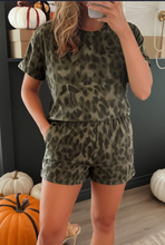 Load image into Gallery viewer, Brown Leopard Print Short Set
