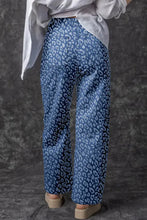Load image into Gallery viewer, &quot;WAITLIST&quot; Blue Leopard Printed Drawstring Waist Pocketed Wide Leg Jeans
