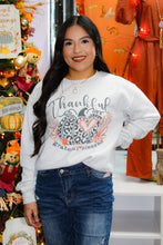 Load image into Gallery viewer, Thankful Pumkin Sweater
