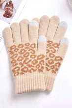 Load image into Gallery viewer, Apricot Winter Screen Touch Leopard Knitted Gloves
